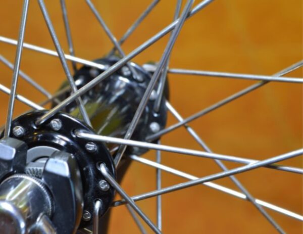 idle-times-bike-shop-spoke-replace